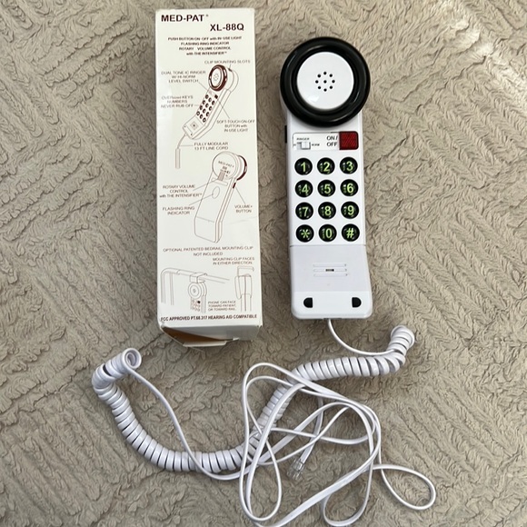 New Easy to Use One-Piece Telephone with Extra Loud Volume Boost,Corded Landline - Picture 4 of 16